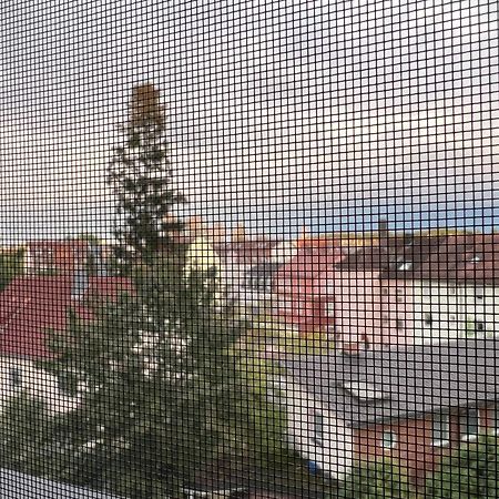 Grosse Gemuetliche Ferienwohnung Mit Klimaanlage, Parkplatz Inklusive Top ! Fürth Esterno foto