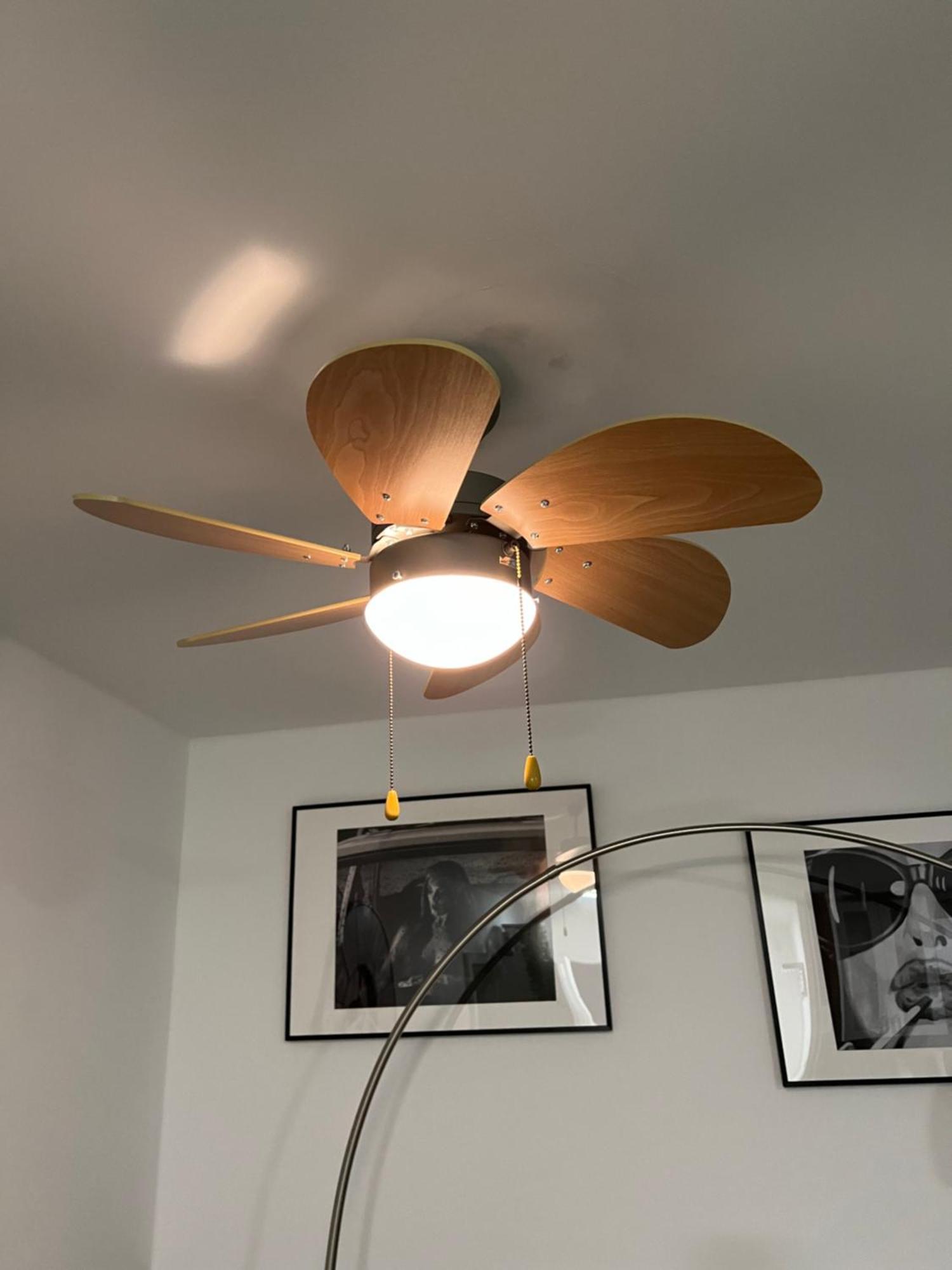 Grosse Gemuetliche Ferienwohnung Mit Klimaanlage, Parkplatz Inklusive Top ! Fürth Esterno foto