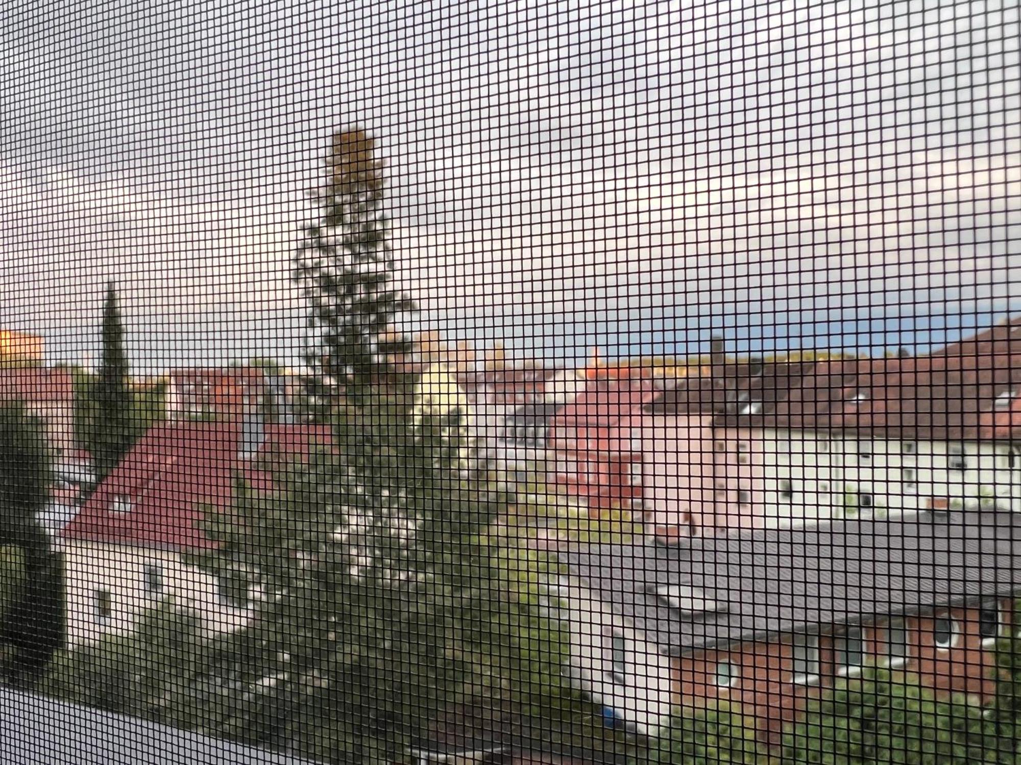 Grosse Gemuetliche Ferienwohnung Mit Klimaanlage, Parkplatz Inklusive Top ! Fürth Esterno foto